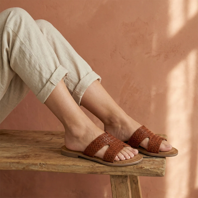 Puck Damen Leder-Pantoletten Tan